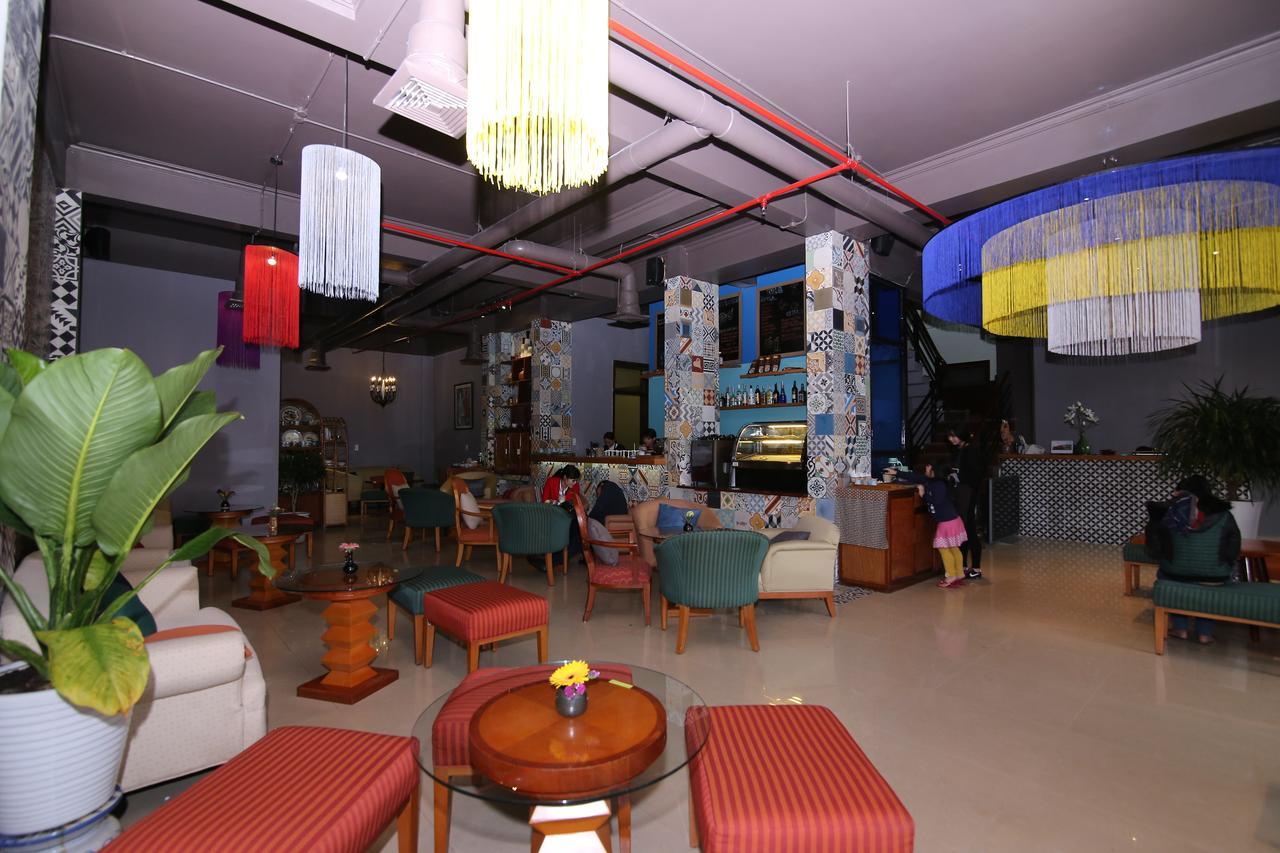 Geminai Hotel & Cafe Dong Hoi Eksteriør billede